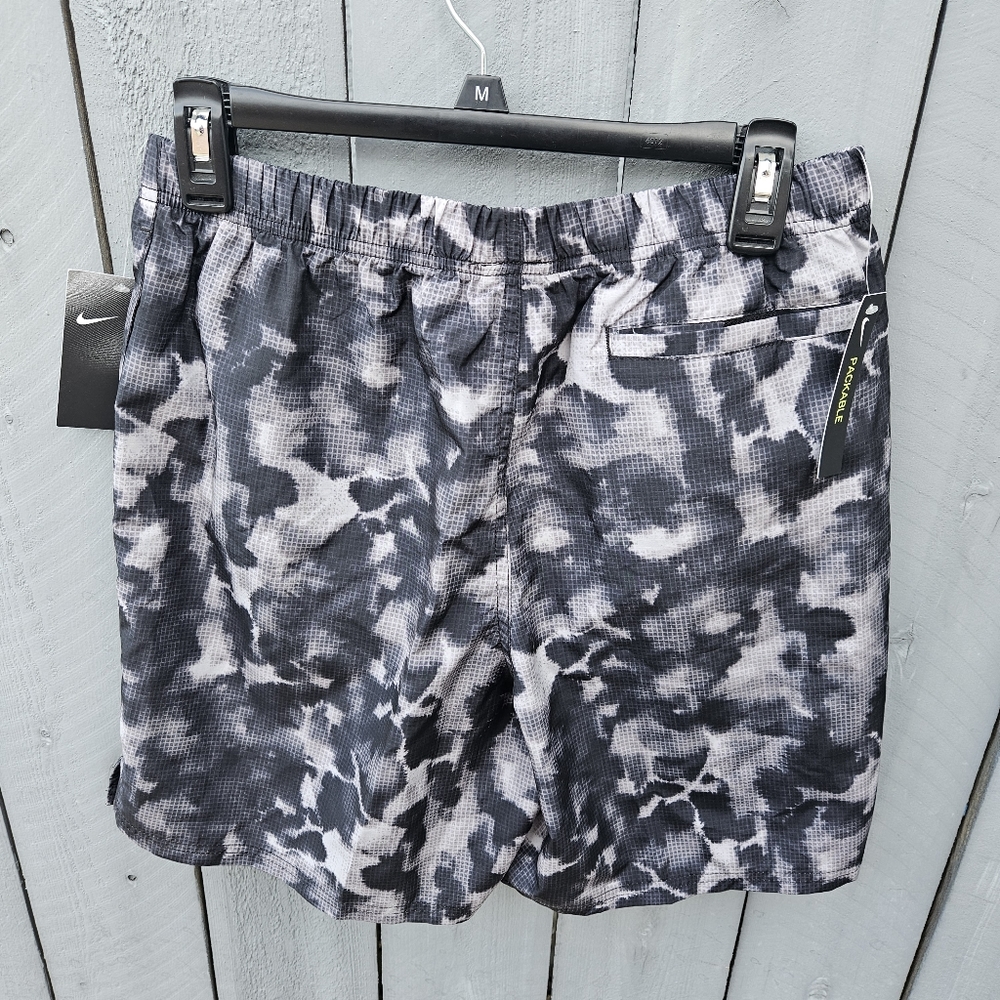 NWT Nike Camo Swim Trunks - Picture 2 of 6